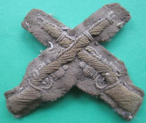 A PAIR OF WWI CROSSED RIFLES