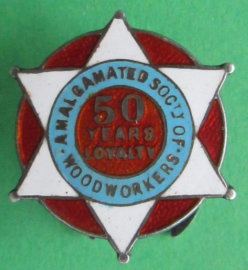 A SILVER AMALGAMATED SOCIETY OF WOODWORKERS 50 MEMBERS BADGE
