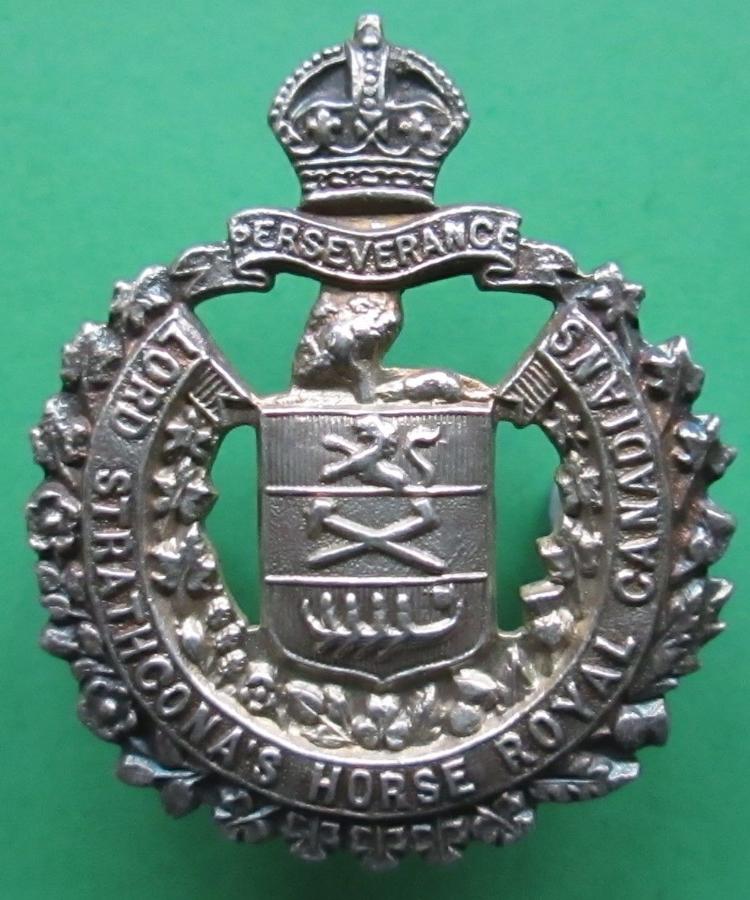 OFFICERS SILVER LORD STRATHCONA'S HORSE ROYAL CANADIANS COLLAR BADGE
