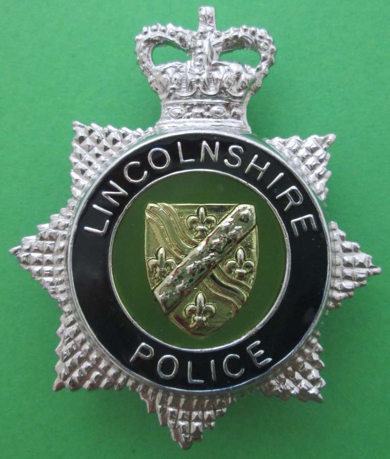 A LINCOLNSHIRE POLICE BADGE