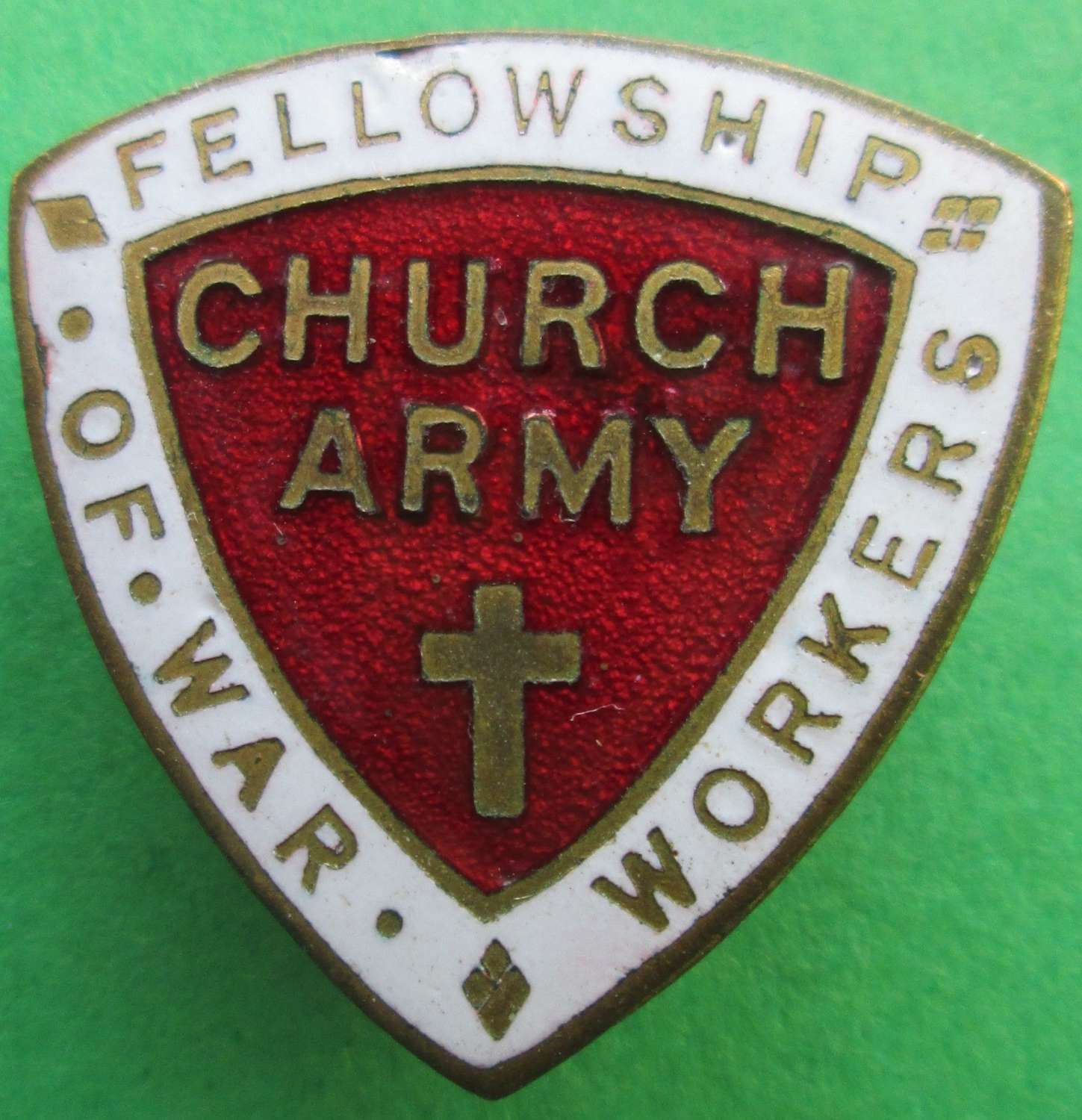 A CHURCH ARMY FELLOWSHIP OF WAR WORKERS BROOCH