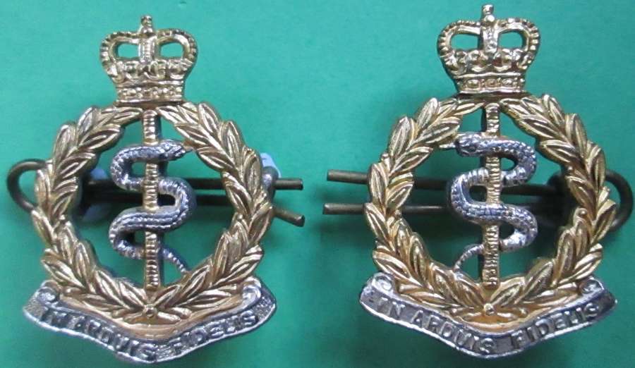 RAMC SILVER AND GILT OFFICERS COLLAR DOGS
