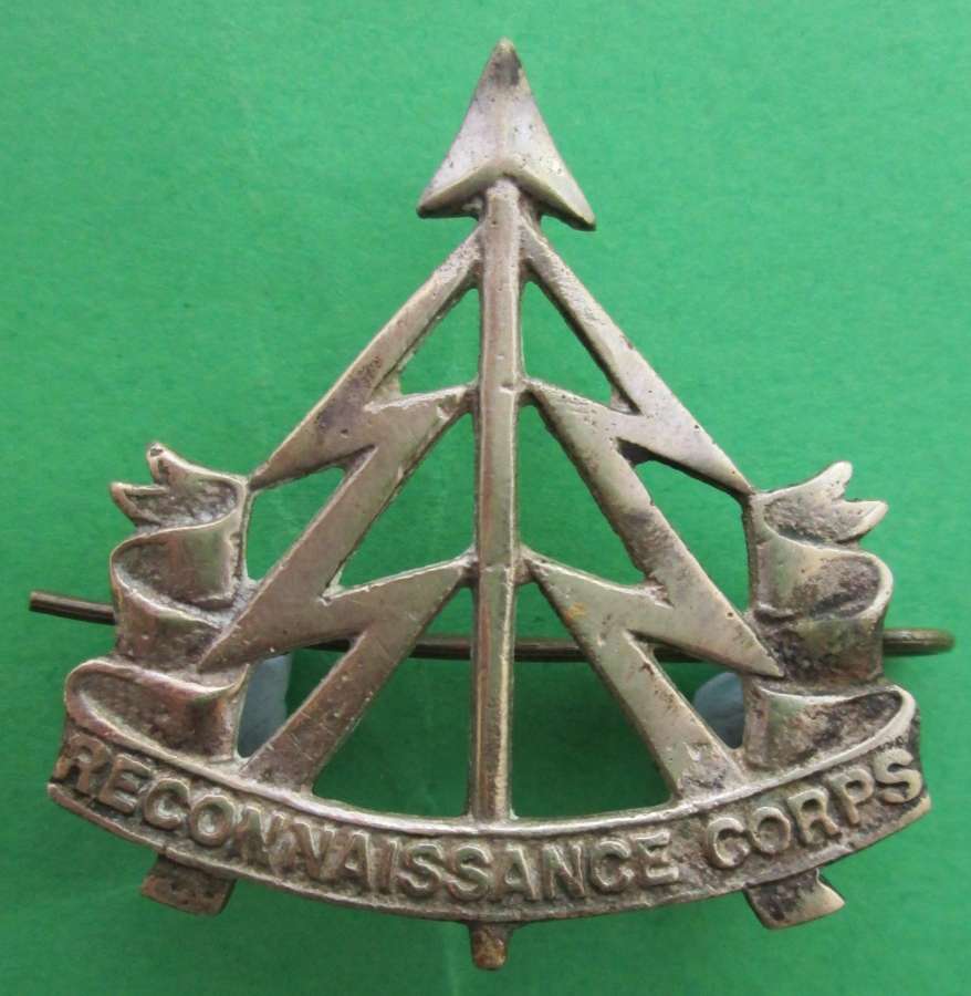 A SILVER PLATED RECONNAISSANCE CORPS PIN BADGE