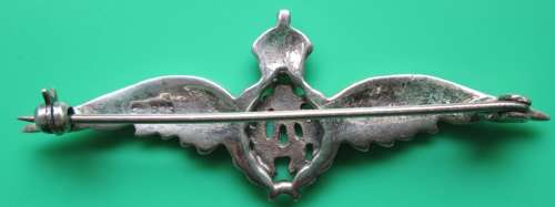 A KINGS CROWN SILVER RAF PILOTS WINGS SWEETHEART BROOCH