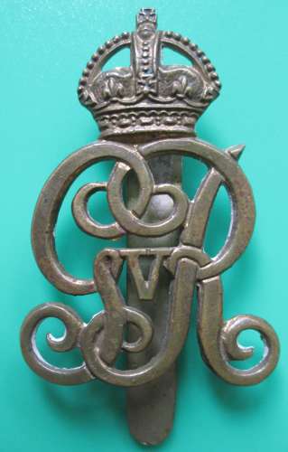 A GOOD OTHER RANKS NORFOLK YEOMANRY CAP BADGE