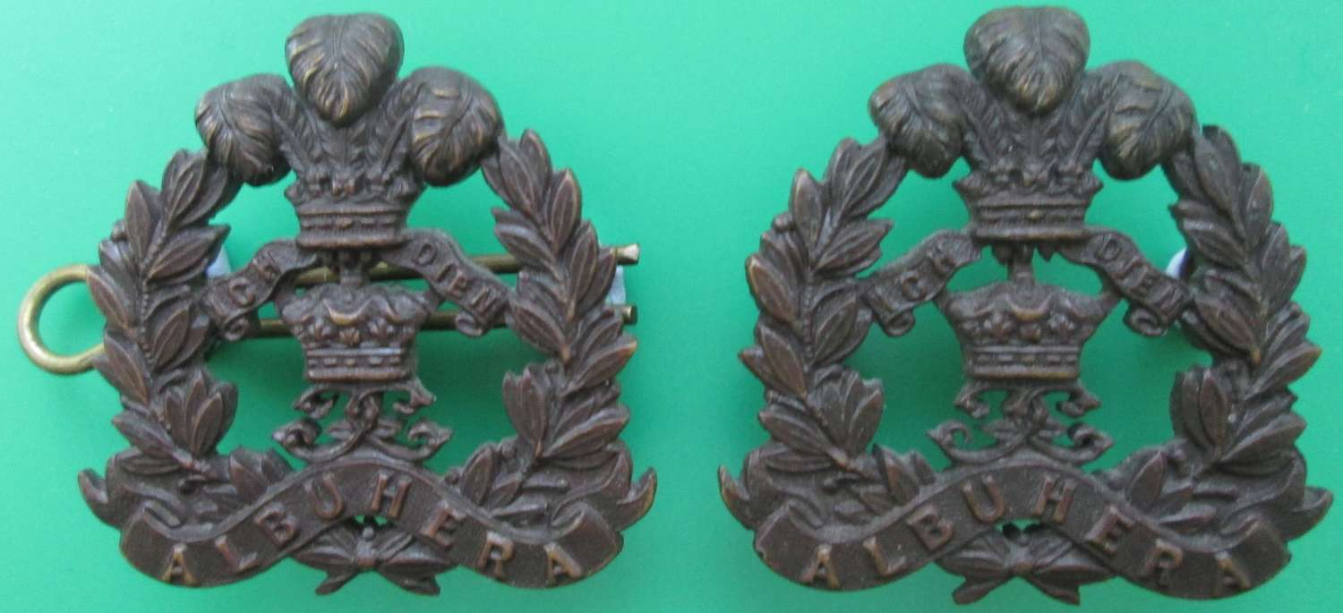 A PAIR OF MIDDLESEX REGIMENT OFFICER'S COLLAR DOGS