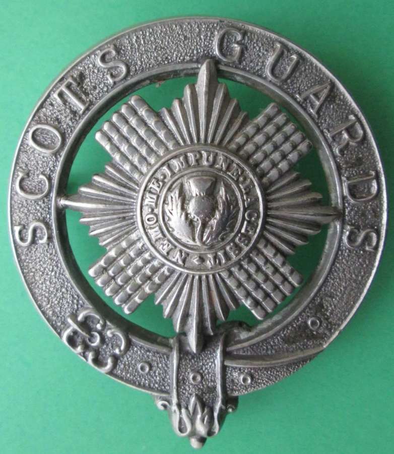 A SCOTS GUARDS PIPERS BADGE