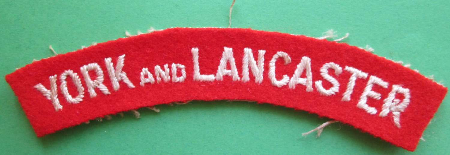 WWII PERIOD YORK AND LANCASTER SHOULDER TITLE