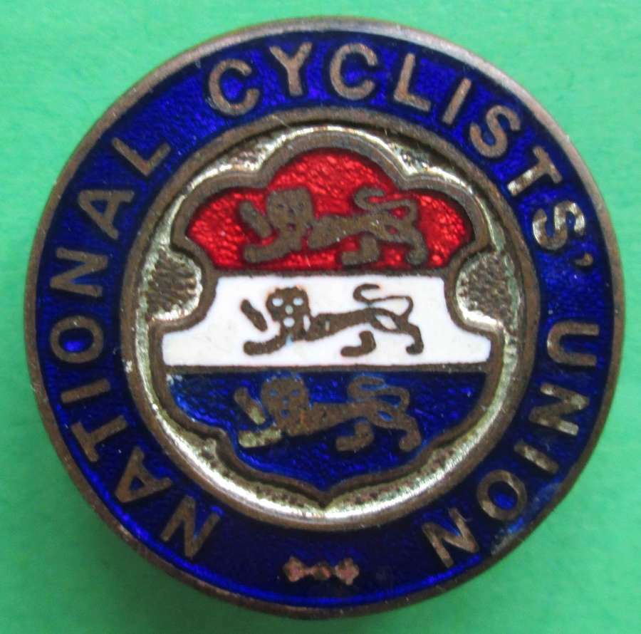 NATIONAL CYLCLIST UNION BADGE