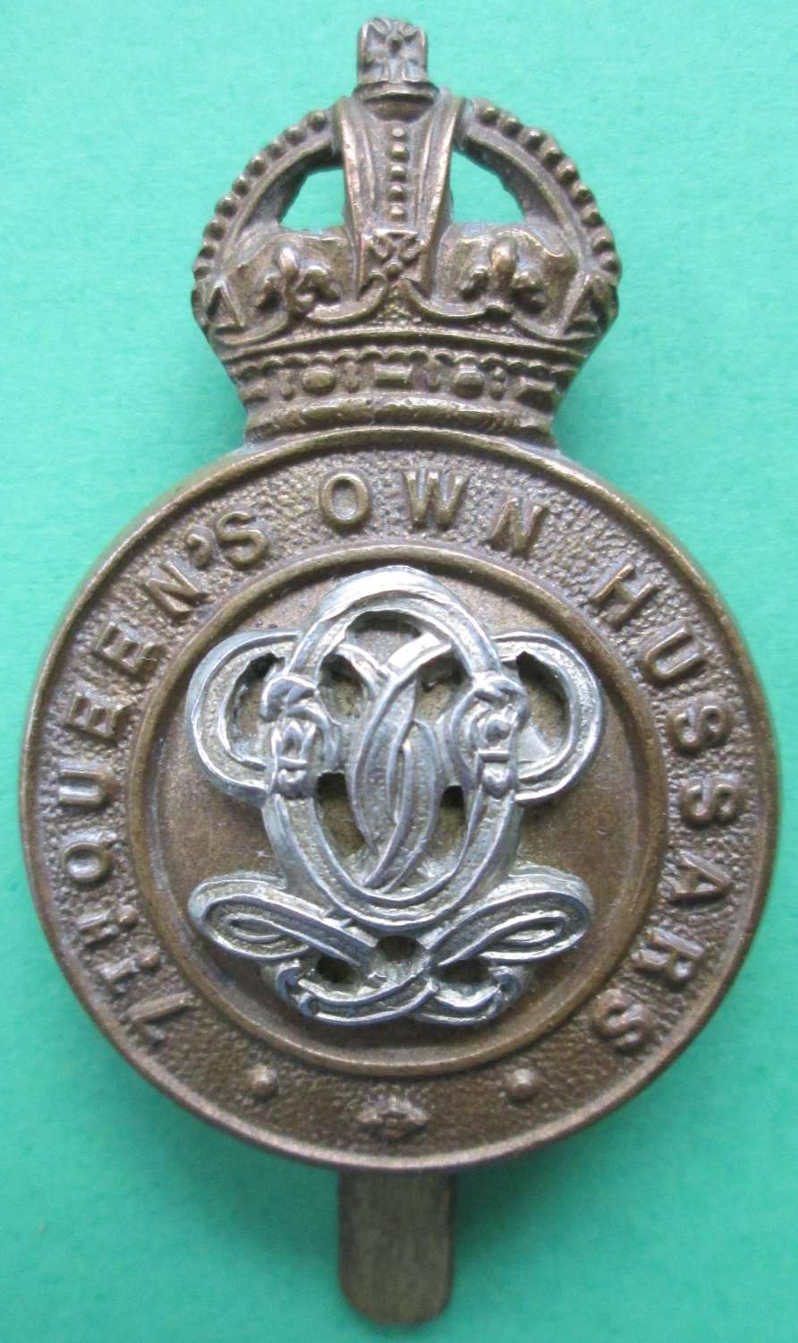 CAP BADGE FOR THE 7TH QUEEN'S OWN HUSSARS