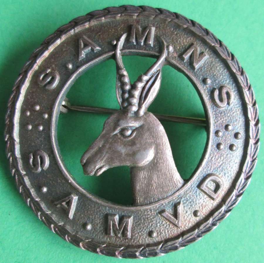 SOUTH AFRICAN MILLITARY NURSES SERVICE PIN BADGE