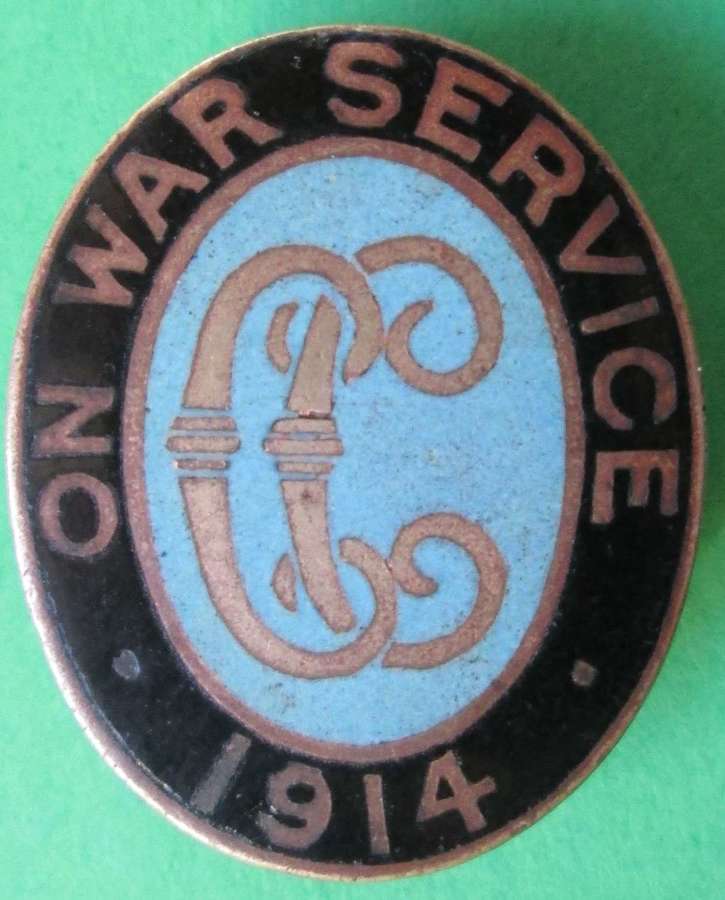 A 1914 ON WAR SERVICE LAPEL BADGE
