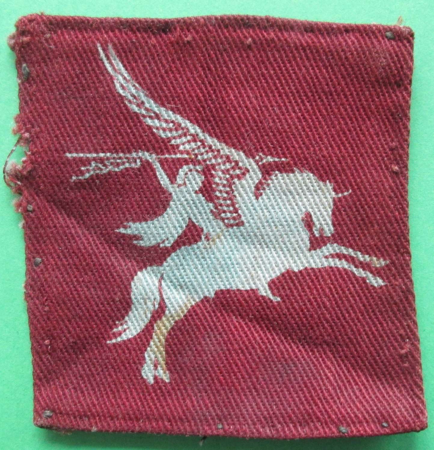 A  WWII PERIOD 1ST/6TH AIRBORNE DIVISION PATCH
