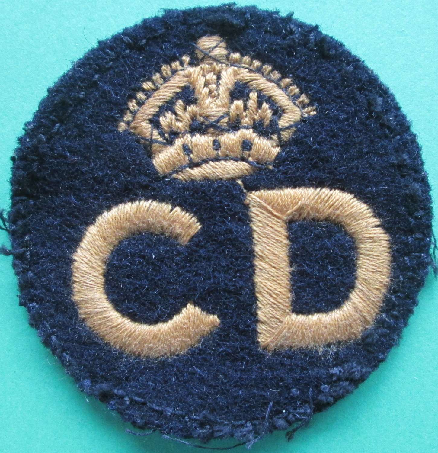 WOVEN WWII CIVIL DEFENCE BREAST BADGE