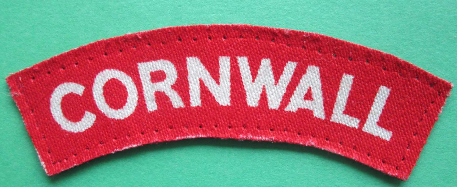 WWII PERIOD PRINTED DUKE OF CORNWALL'S LIGHT INFANTRY SHOULDER TITLE