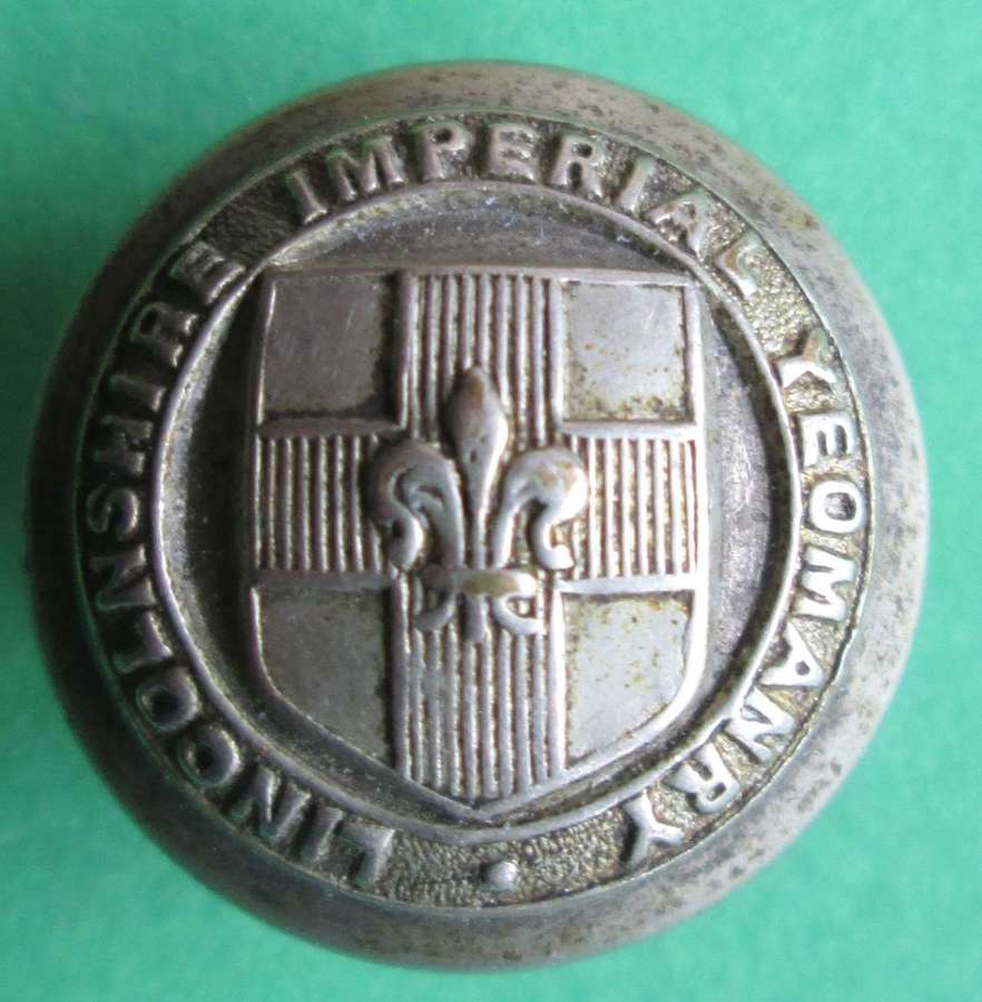 BUTTON FOR THE LINCOLNSHIRE IMPERIAL YEOMANRY