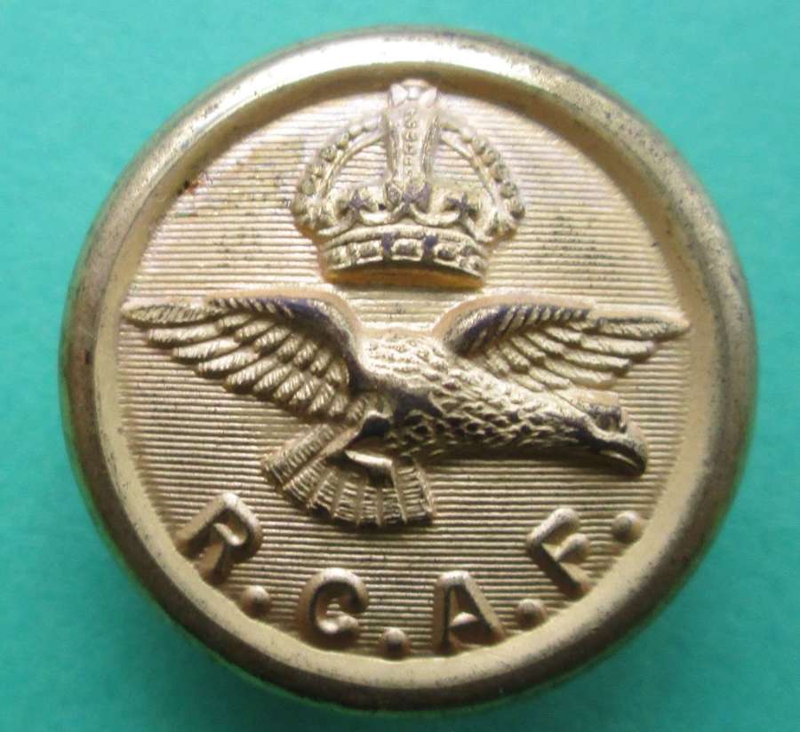 ROYAL CANADIAN AIR FORCE OFFICERS BUTTON