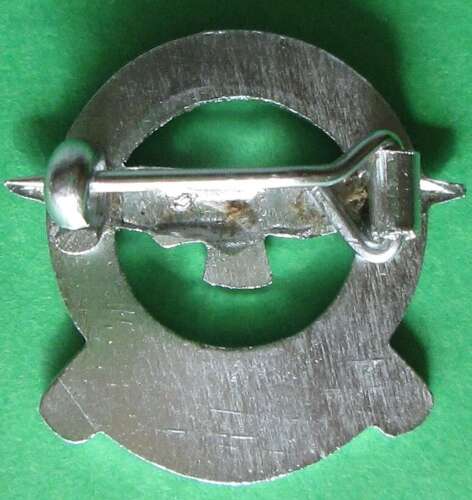 RAF COMFORTS COMMITTEE VOLUNTARY WORKERS PIN BADGE