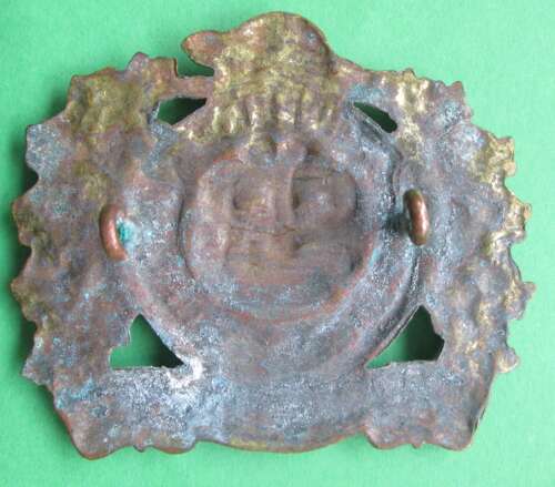 WWII period The Lake Superior Regiment Canada cap badge